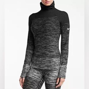 Nike Pro Hyperwarm Training Top